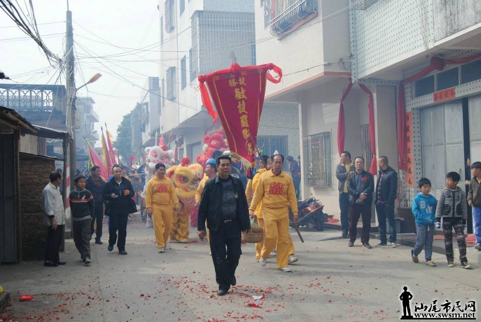 汕尾市捷胜敏捷醒狮队(舞狮全程视频)