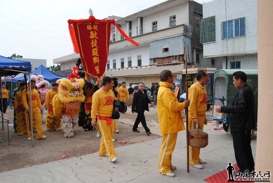 汕尾市捷胜敏捷醒狮队(舞狮全程视频)