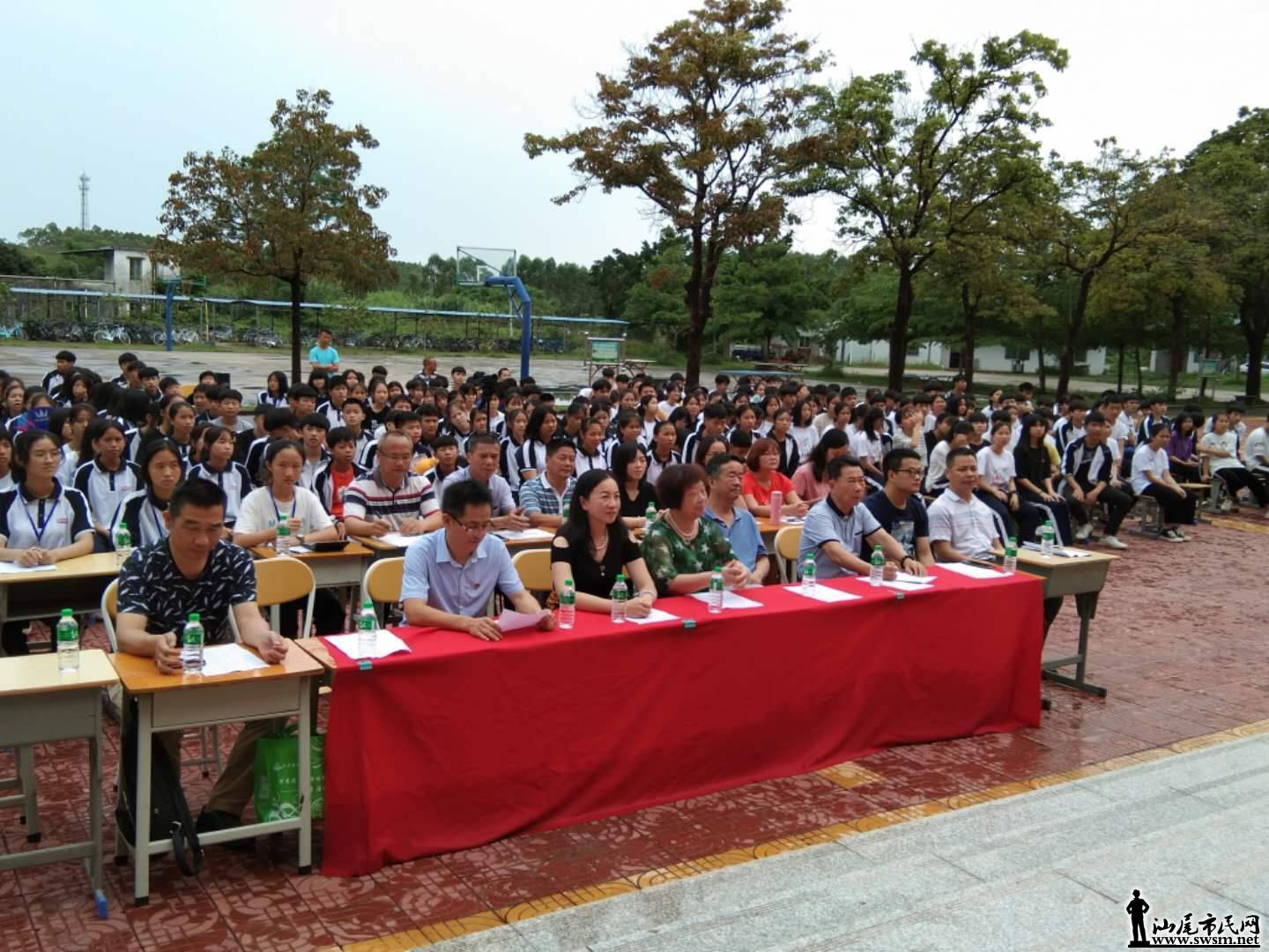 黄羌中学举办学生作品诵读比赛