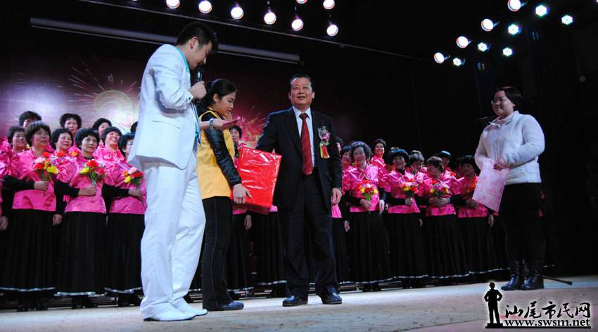 ʡ̻ں캣԰ᣬŨŨĺ½Ļ׷