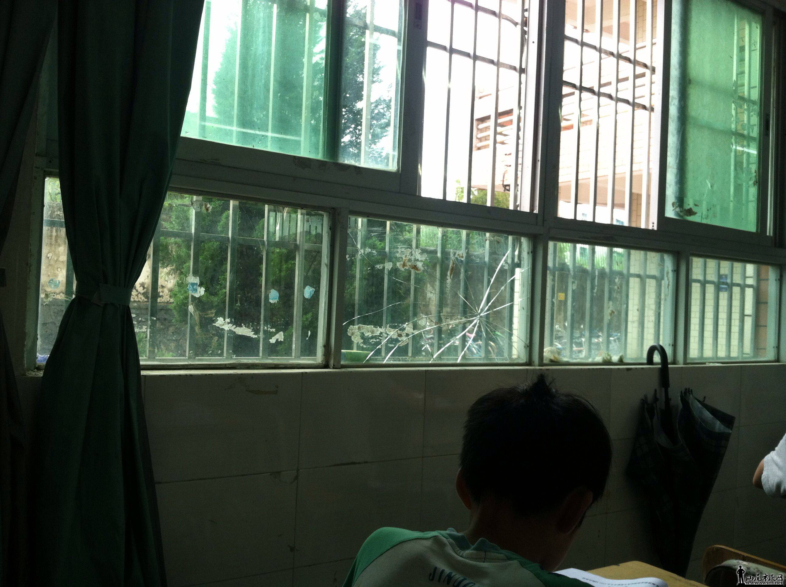 ĳѧУ��һ�꼶һ������������