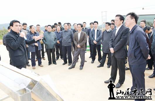 ʯװ쵼Աչҵ԰衰鿴ѧ Ŀ.jpg