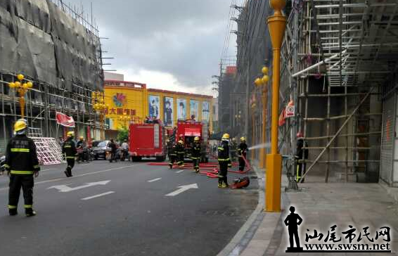 ���ᶫ��ͷһ����ͻ�����֣������ٱ����žȻ�...