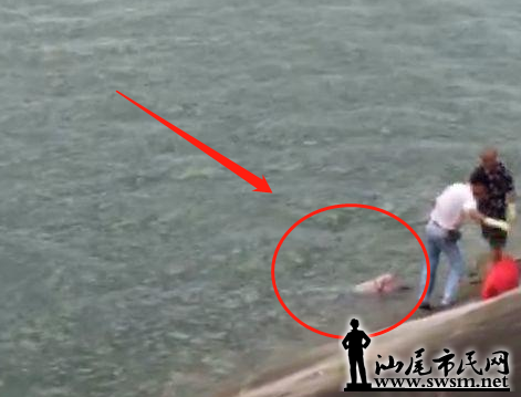 ��ƽˮ�ⷢ�ָ�ʬ���ѱ����������ϰ���