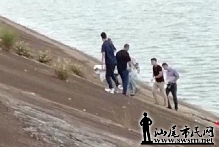 ��ƽˮ�ⷢ�ָ�ʬ���ѱ����������ϰ���