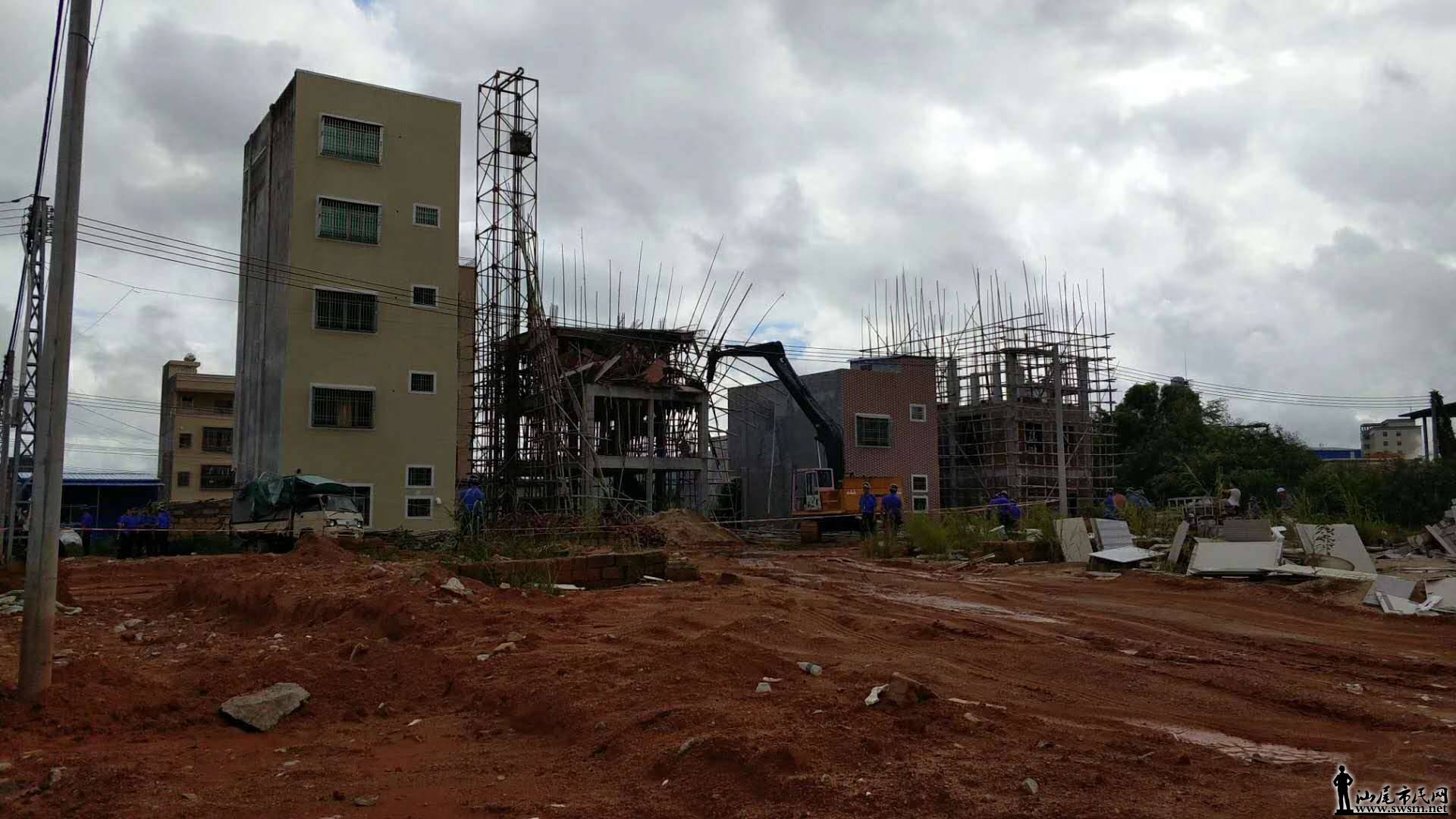 �гǹ�ִ�������ϸ���ز��ŶԶ�ӿ��ʯ��ί��԰��12��Υ��������������ǿ�Ʋ��