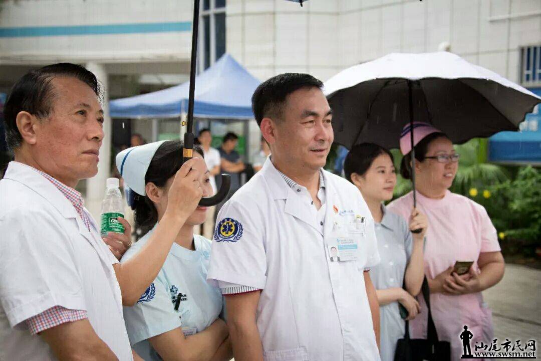 �¾��׽��й�ҽʦ�� ������β�еڶ�����ҽԺ�ٰ�ҽѧ����֮�������ݽ��