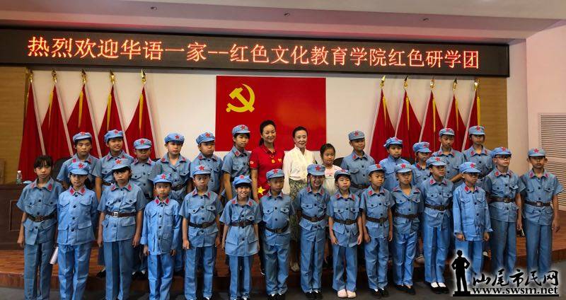 ����һ�Һ�ɫ��ѧ�֮ �����߽�������Ī˹�ơ�