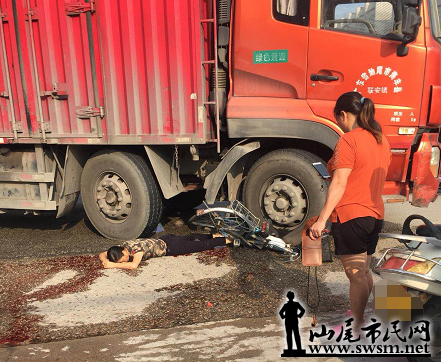 ���գ�÷¤һŮ�ӱ�����...