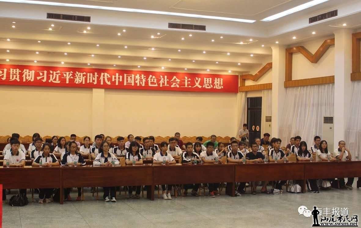 [ϲѶ] ����53��ƶ����ѧ������ÿ�˻���ѧ����ǧԪ