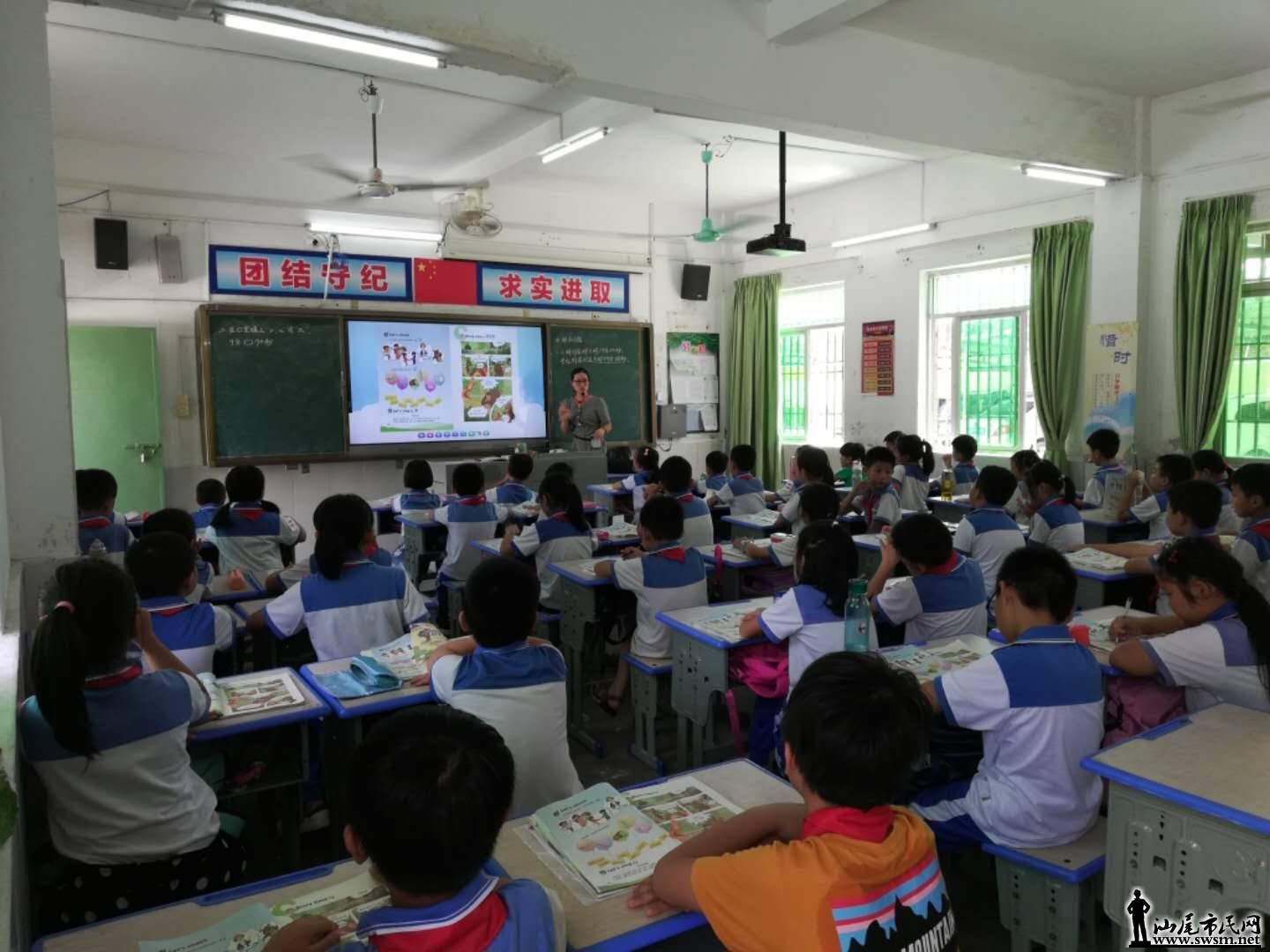 wechat_upload15369292635b9badef6b95d