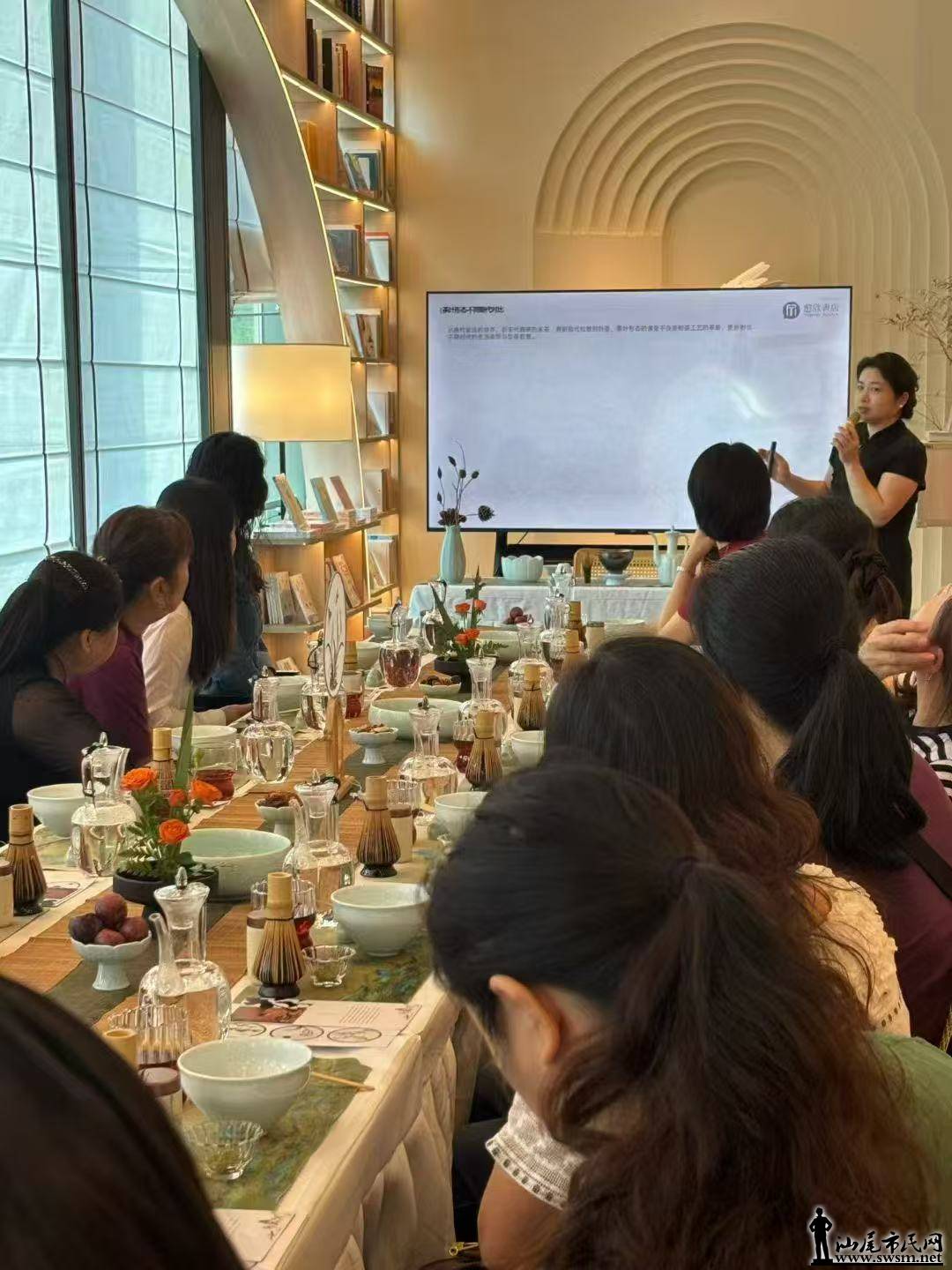 𻰳 ϰһʴβзԵ֮մݱճػ¶1.jpg