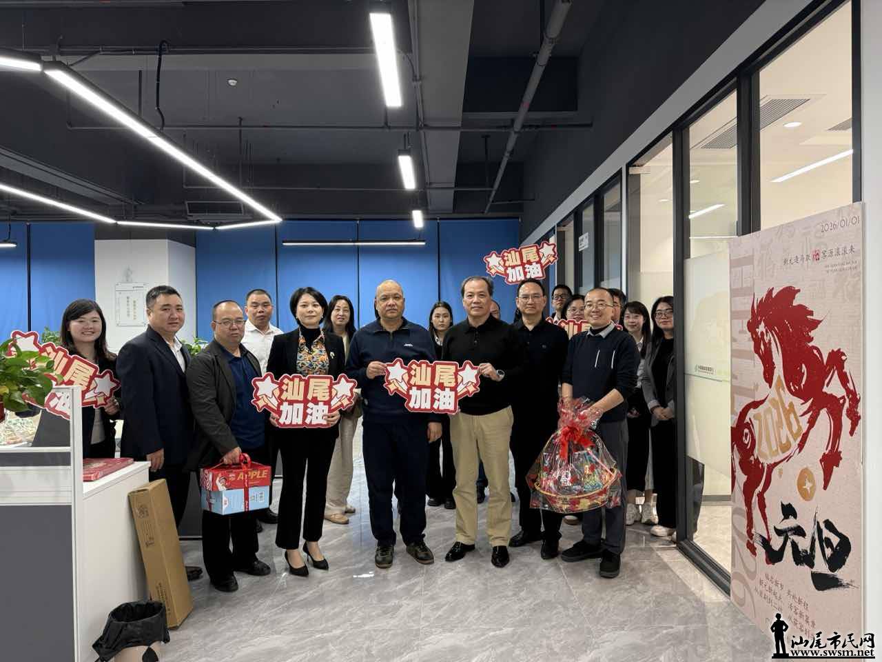 ��ĩ�ػ�ů���� ���ľ������³̡����ʴ�������β�з��п�չ����ο�ʻ2.jpg