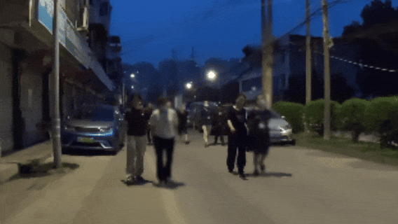 e5dd07d277a84d85b4bb0ec8b1916056.gif
